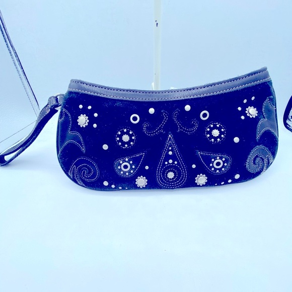 Black Leather /Suede Crescent Shaped Wristlet Bag Paisley Designs Silver Studs - Picture 3 of 15